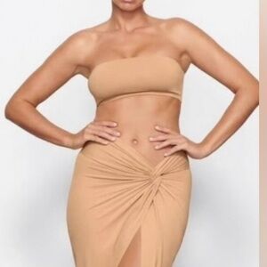 Skims Nude Strapless top - L - brand new with tags